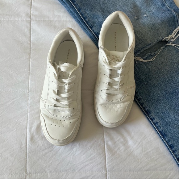 American Eagle Women’s White Sneakers Size 6 - Picture 2 of 10